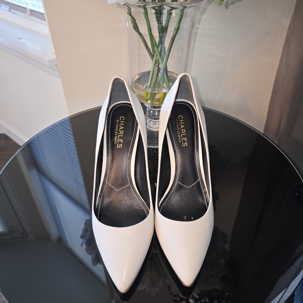 Charles David White Women's Pumps